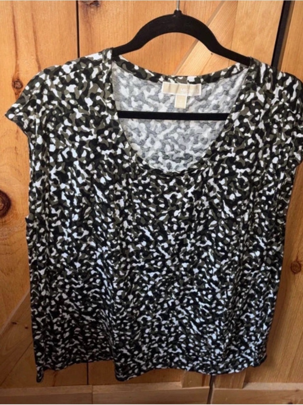 Michael Kors 1x Camo EUC